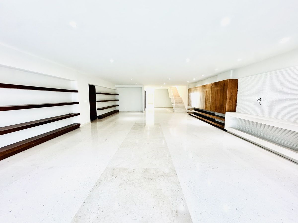 104, Calle 3 Picos, Polanco, Polanco V Sección, 11560 con 3 Recámaras, 3 Baños, 440 Metros Cuadrados y 3 Puestos de Estacionamiento 104, Calle 3 Picos, Polanco, Polanco V Sección, 11560 con 3 Recámaras, 3 Baños, 440 Metros Cuadrados y 3 Puestos de Estacionamiento